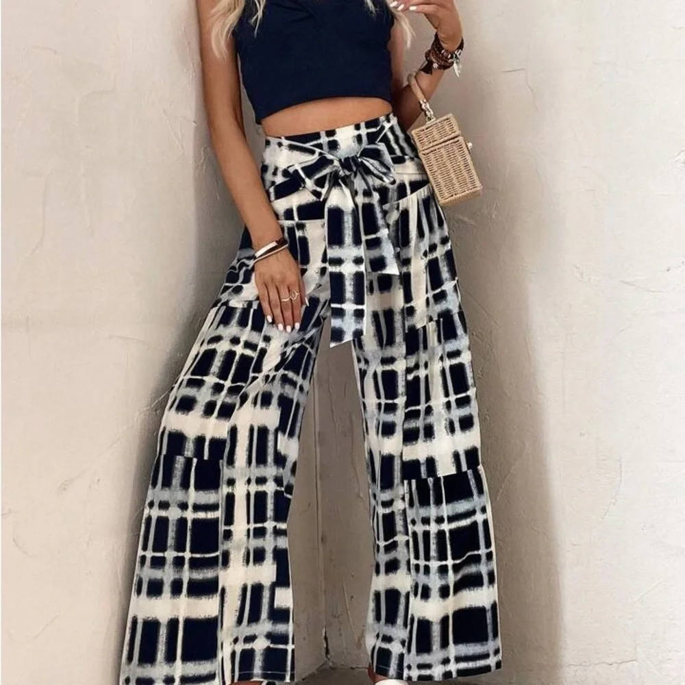Plaid Print Tie Front Wide Leg Pants - Picture 1 of 4